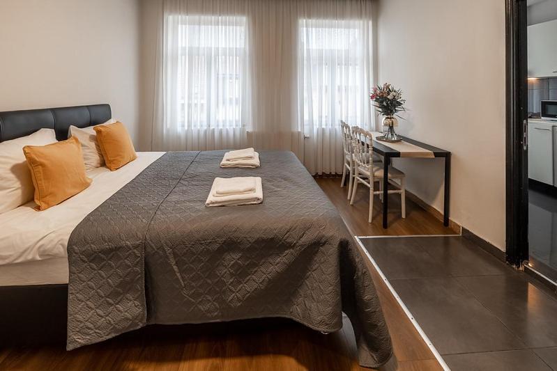 Apartamento Dupont Gare Du Nord Bruselas Exterior foto